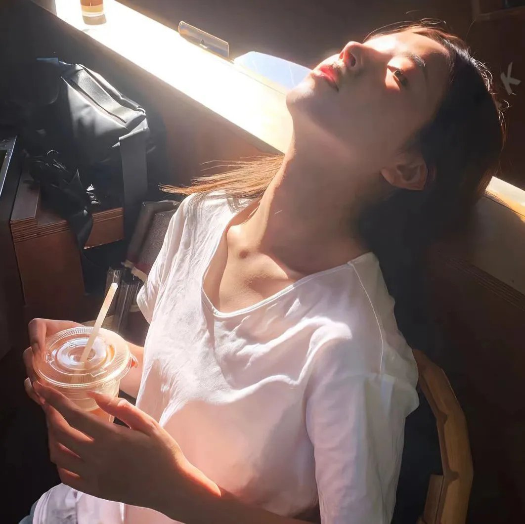 人吓鬼 封面